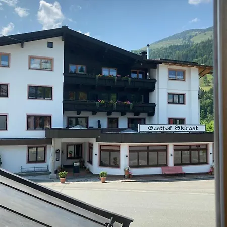 Otel Skirast - Kirchberg