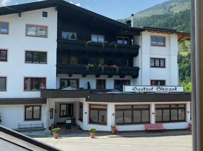 Hotel Skirast - Kirchberg