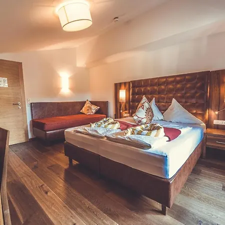 Skirast - Kirchberg Hotel Kirchberg in Tirol